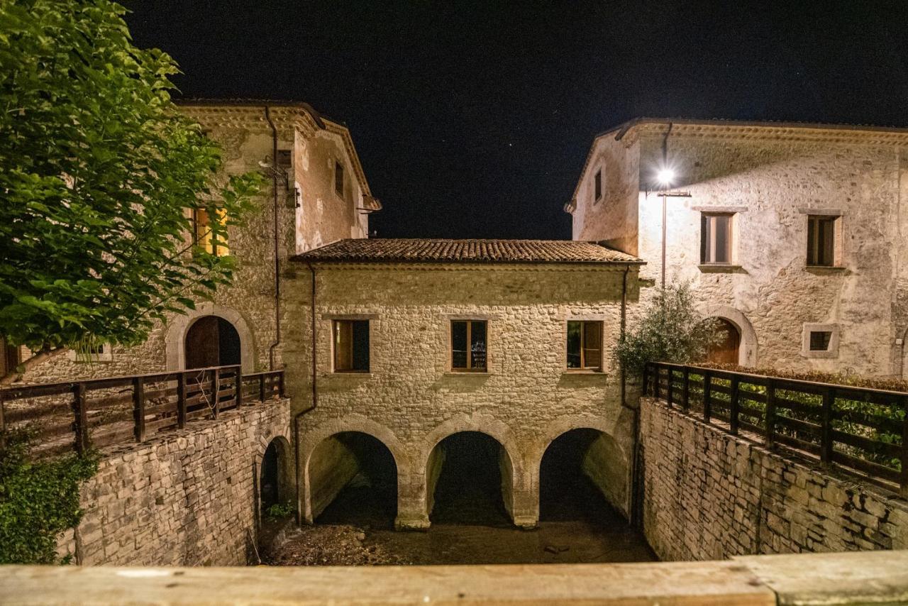 Albergo Diffuso La Piana Dei Mulini Colle d'Anchise Exterior photo