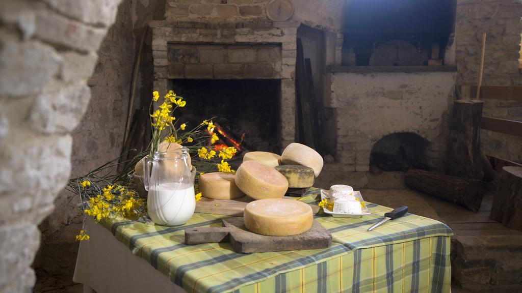 Albergo Diffuso La Piana Dei Mulini Colle d'Anchise Exterior photo